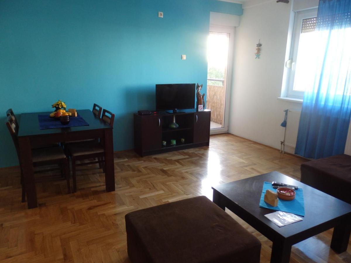 Apartment Erika 2 Novi Sad Exterior foto